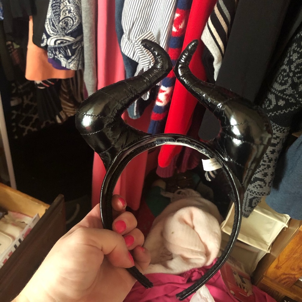 Maleficent crown
